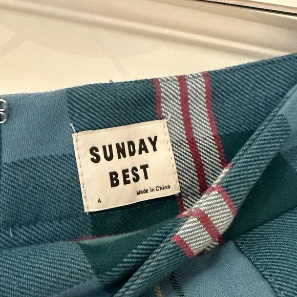 COPY - Sunday Best Olive Mini Pleated Skirt EUC) - Picture 4 of 6